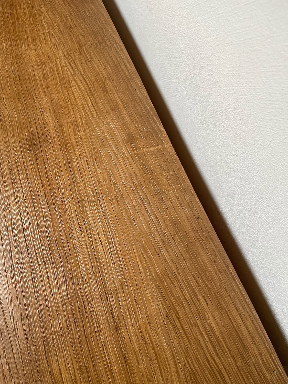 Chest of drawers in chene