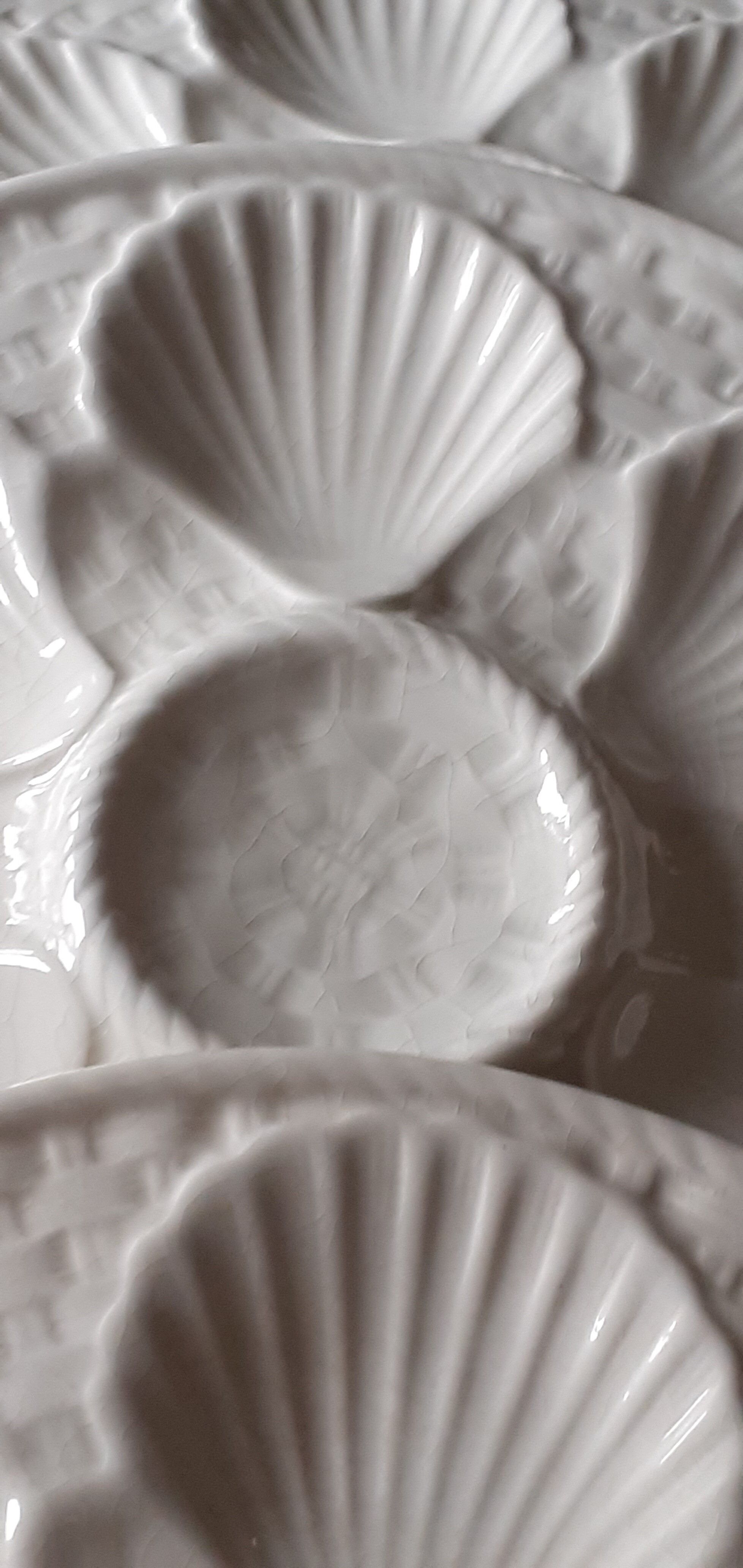 Oyster plates (9) brands chantilly france