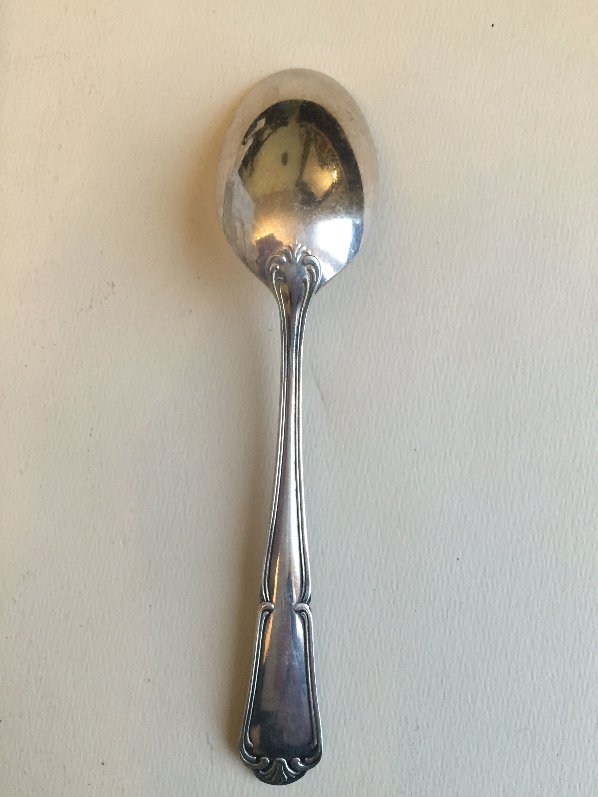 Set of 12 teaspoons of silver metal