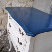Louis XV three-drawer chest of drawers with white and blue patina