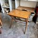 Table pliante en bois imitant le bambou