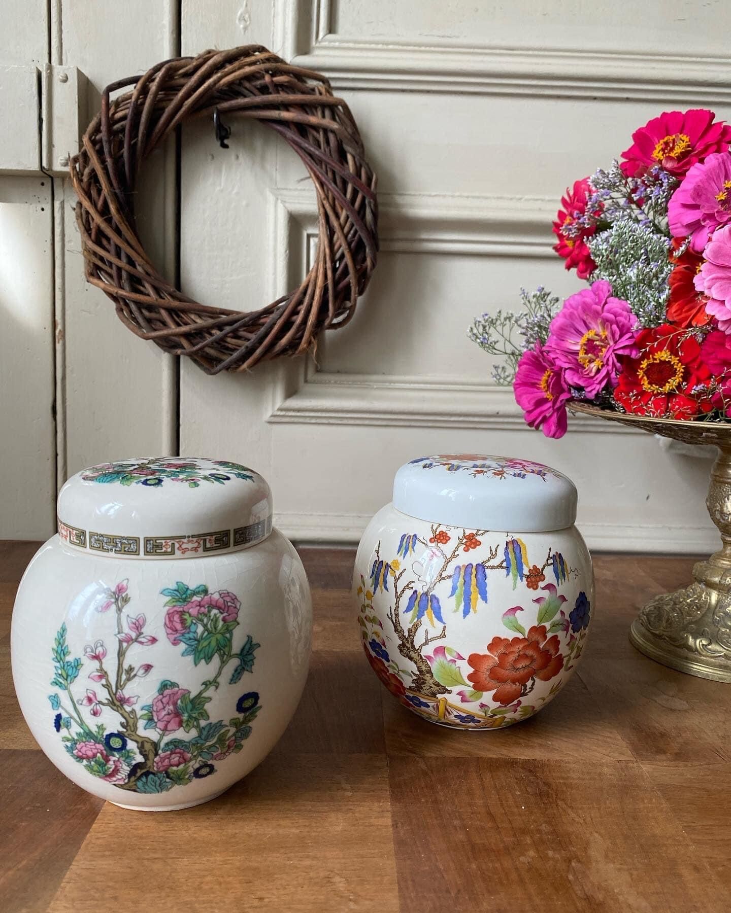 Set of two English ceramic pots