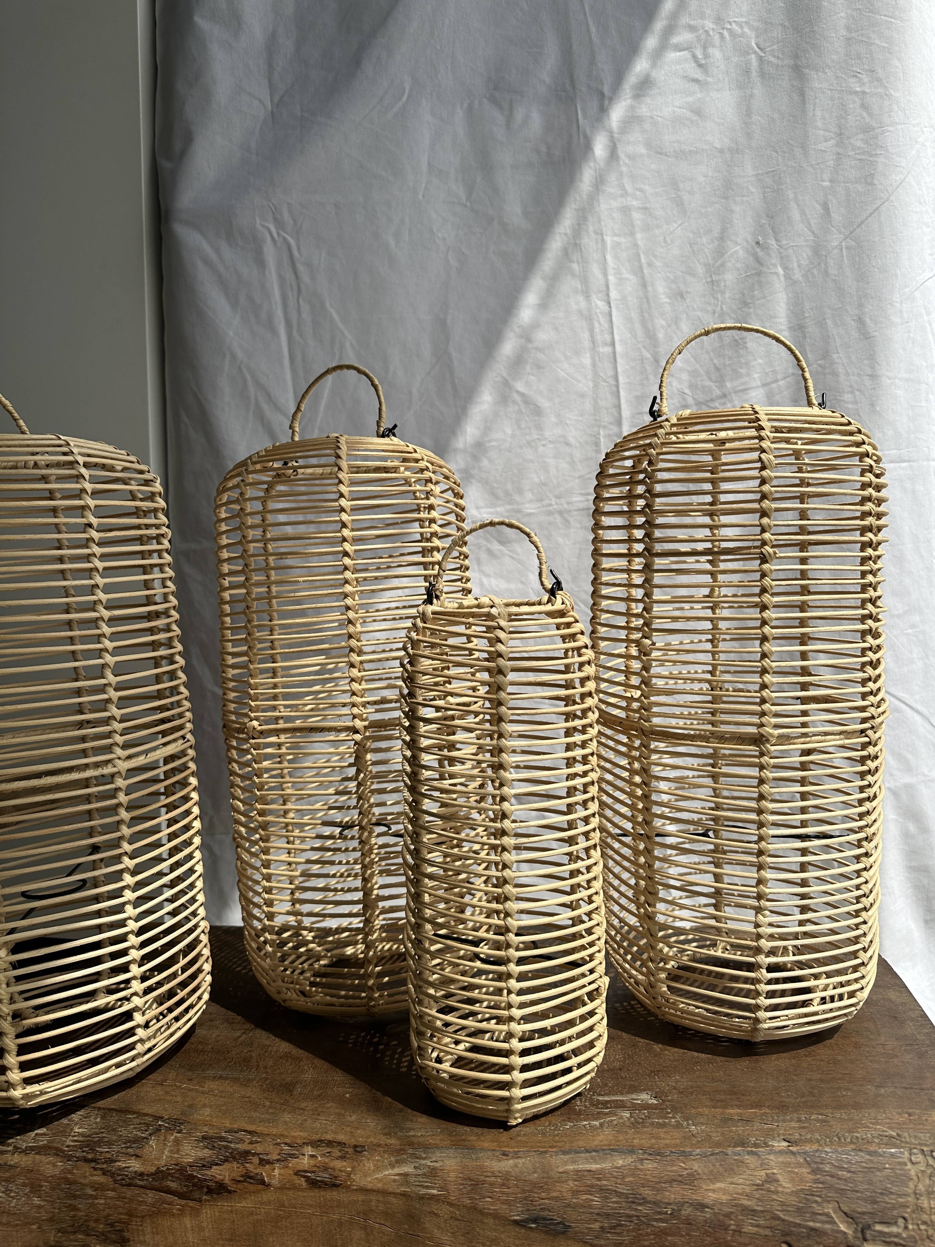 Large lantern-shaped rattan pendant lamp H50 D24