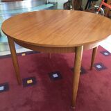 Scandinavian round table has extensions 4-8 pers møbelfabrik