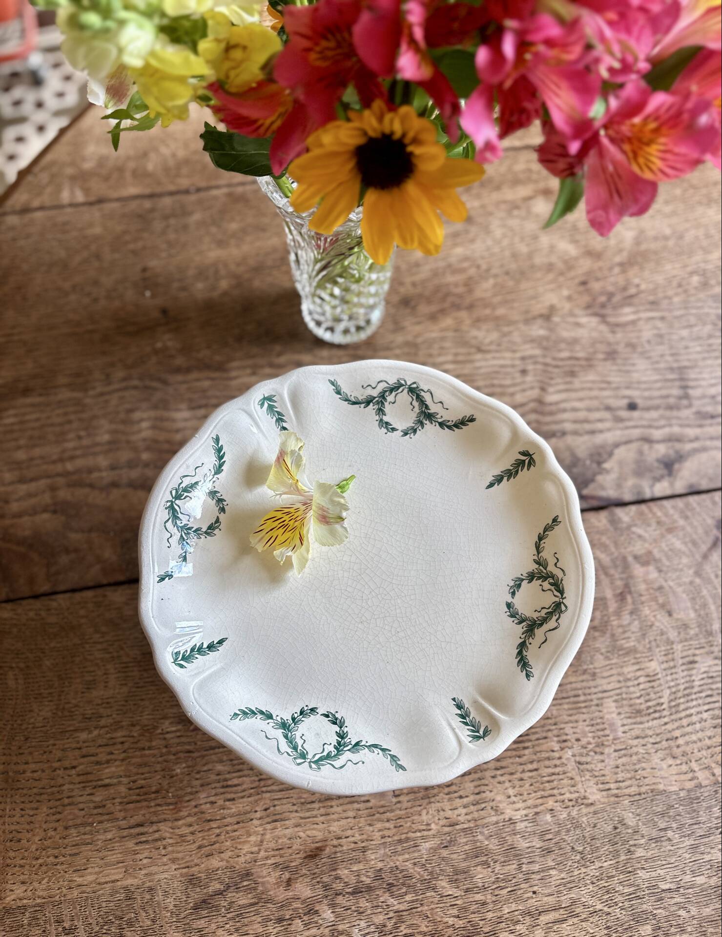 Compote dish or antique footed plate in ironstone - Villey de Longc