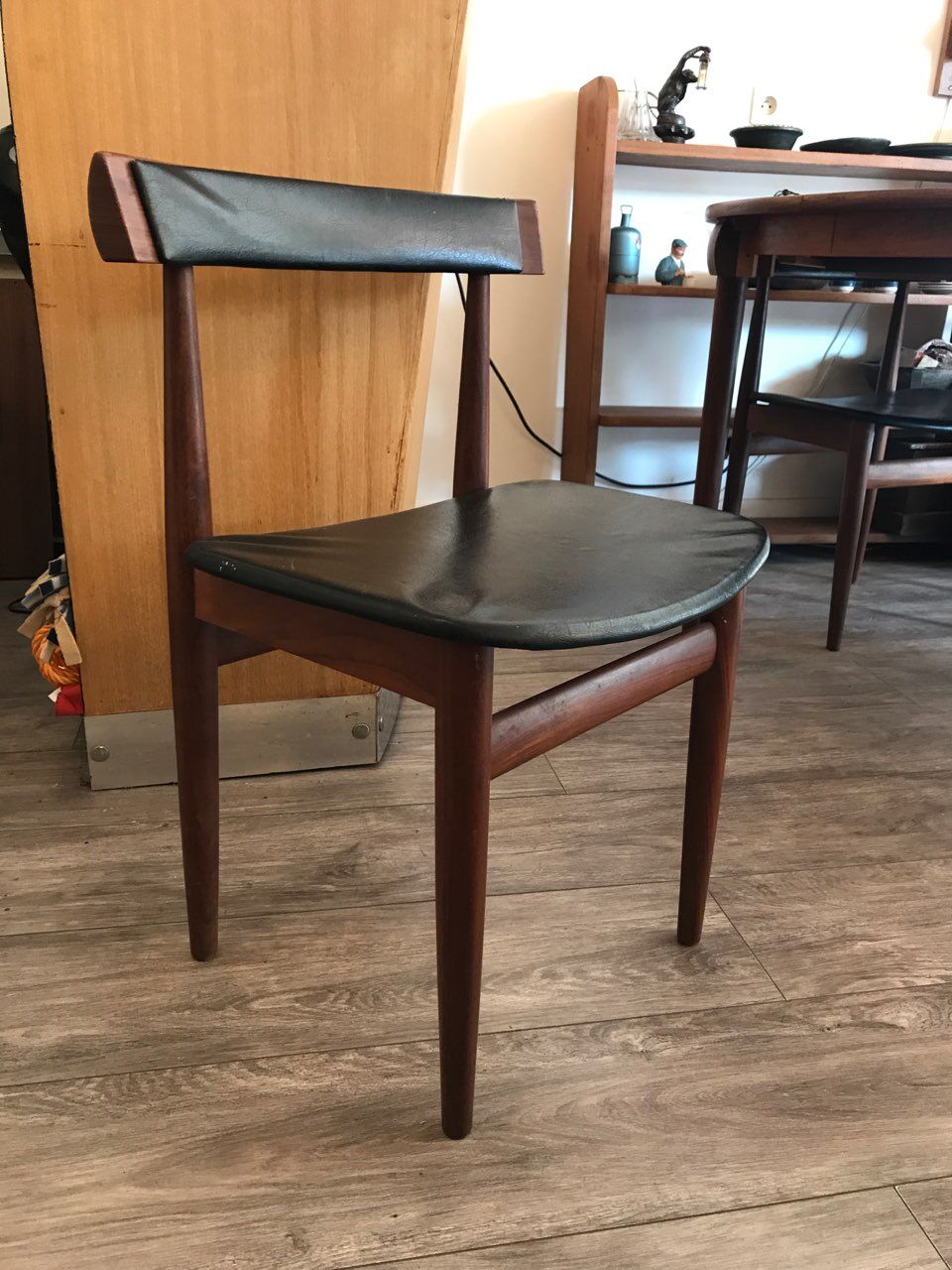 Chaises et table modèle "Roundette" d'Hans Olsen édition Frem Rolje