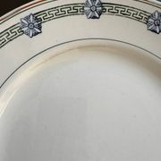 4 assiettes plates St Amand terre de fer