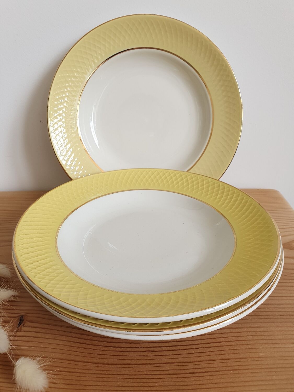 Hollow ceramic plates Moulin des Loups