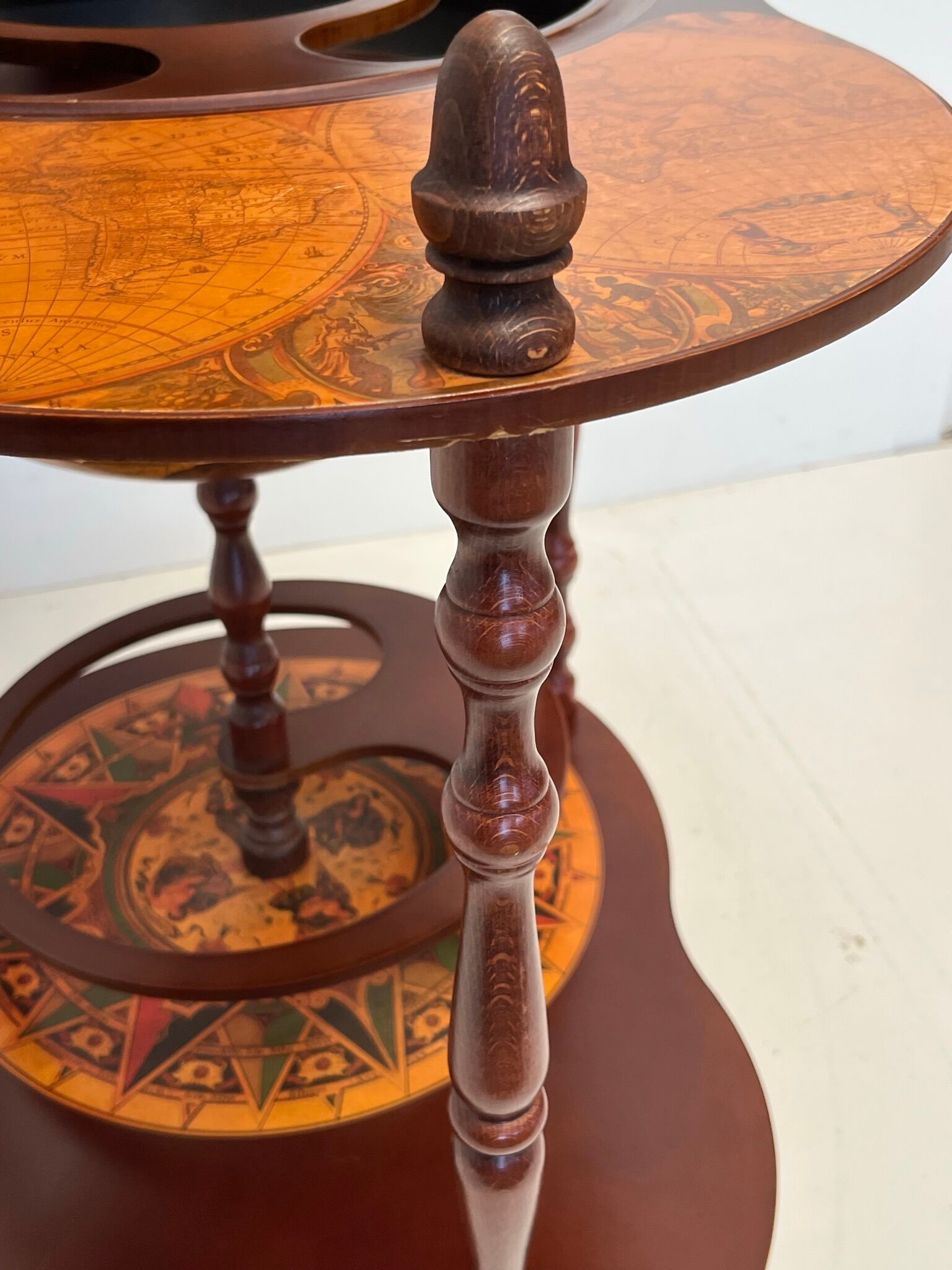 Bar cart vintage globe