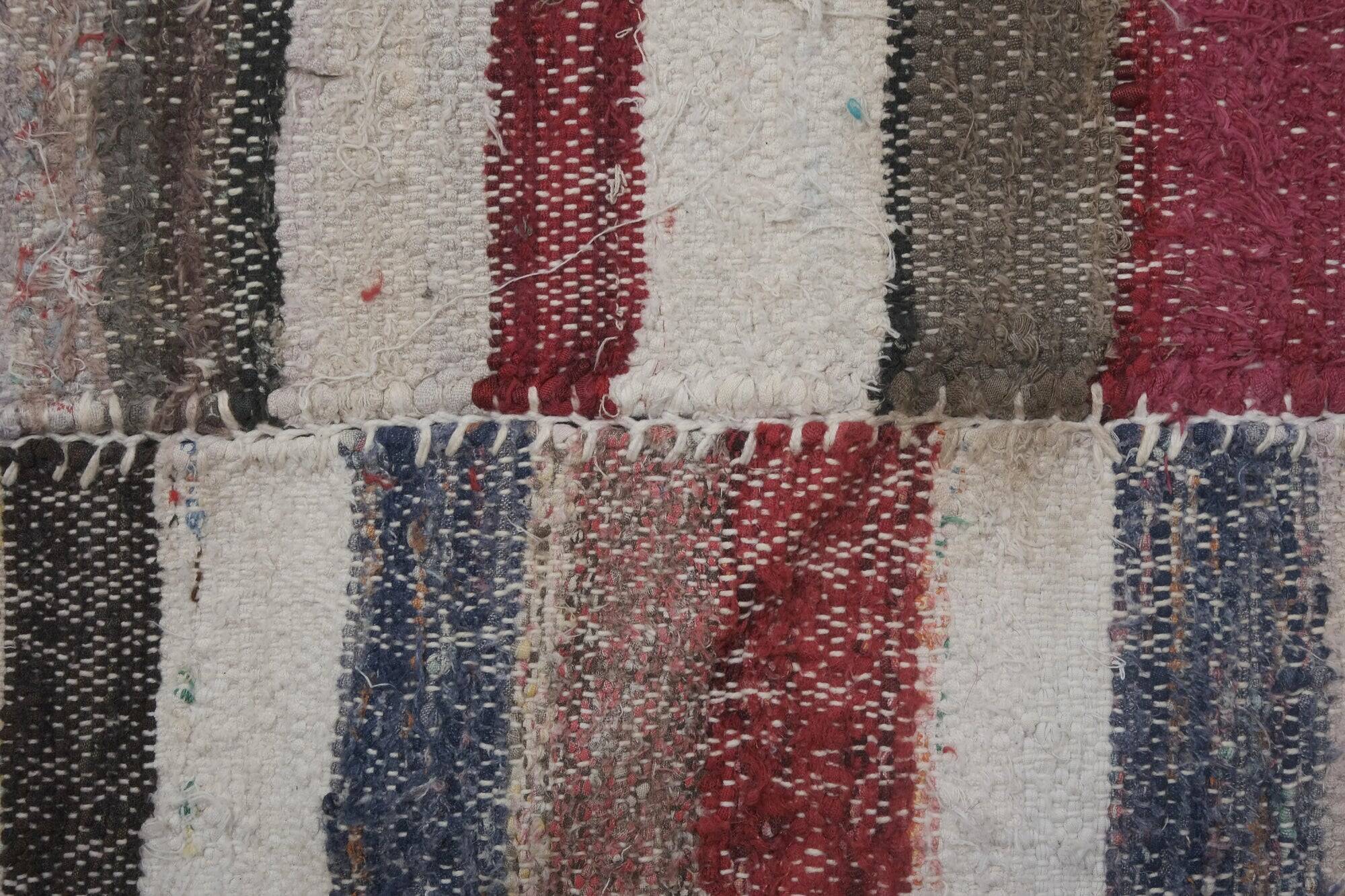 Vintage Turkish kilim, handwoven, 398x401 cm.