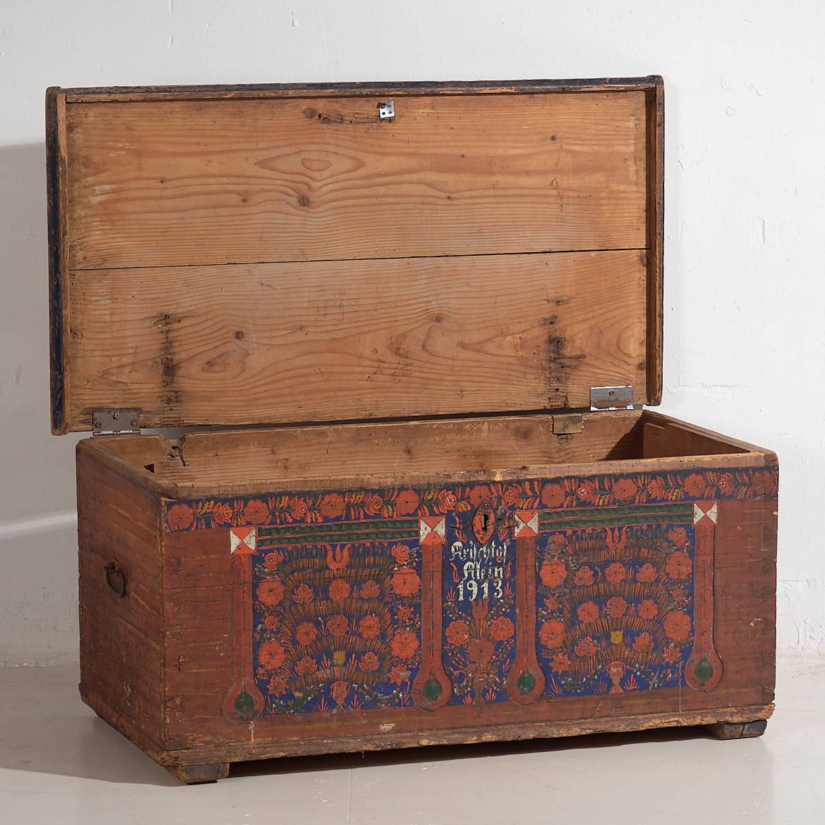 Antique solid wood trunk (circa 1913)