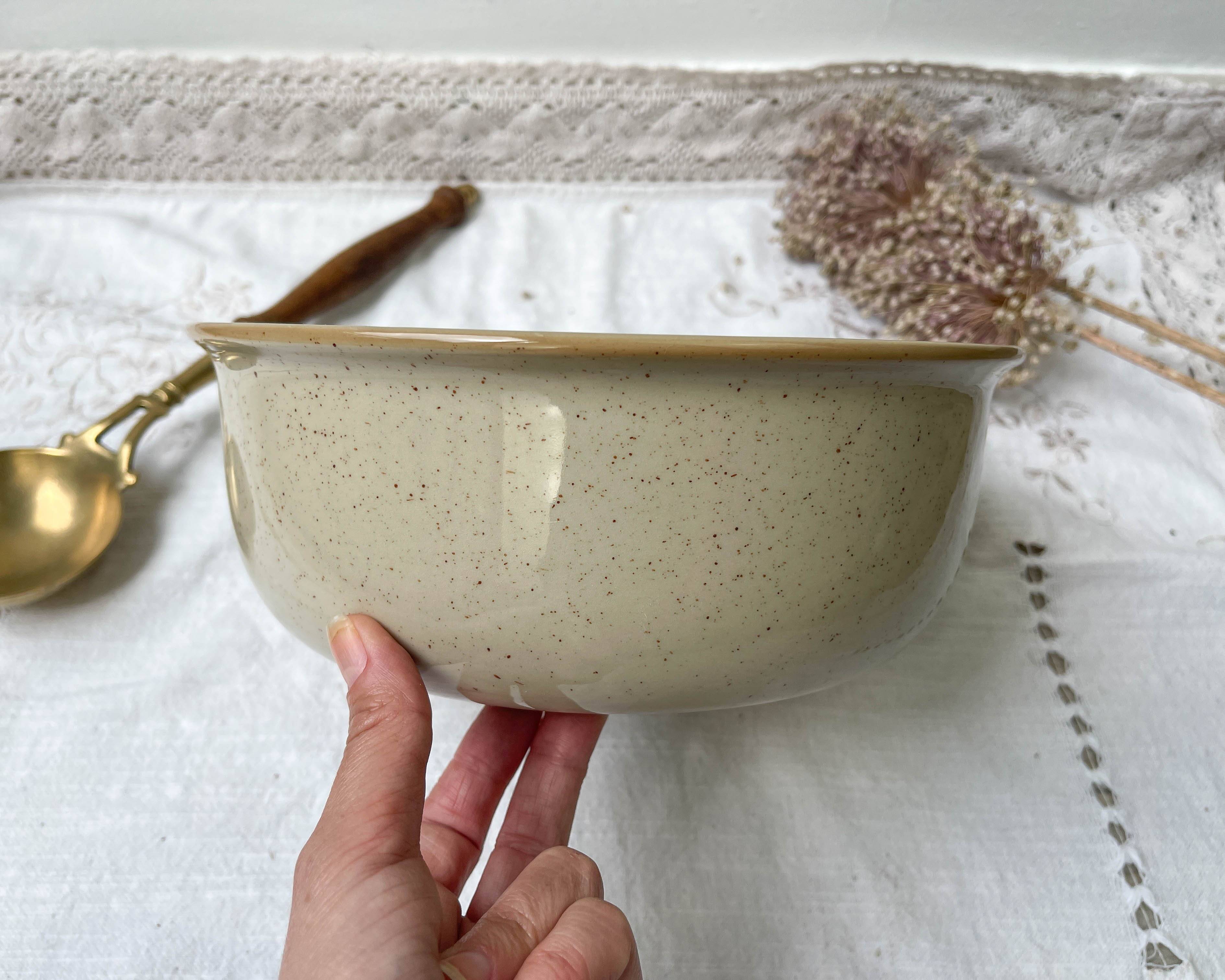 Beige speckled stoneware salad bowl Tulowice Poland 1970