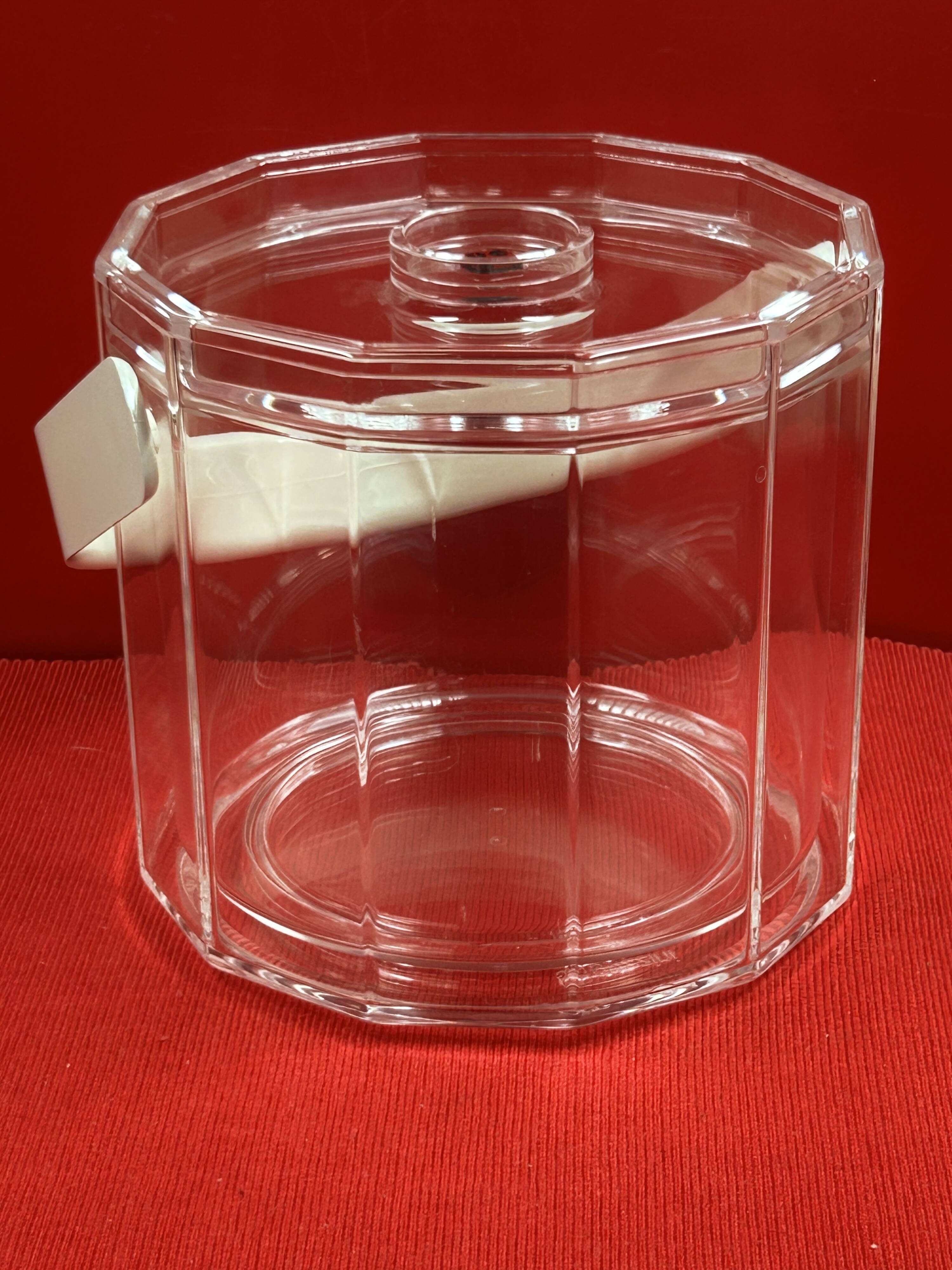 Vintage designer Italian ice bucket signed Guzzini, 1980s Pop.
