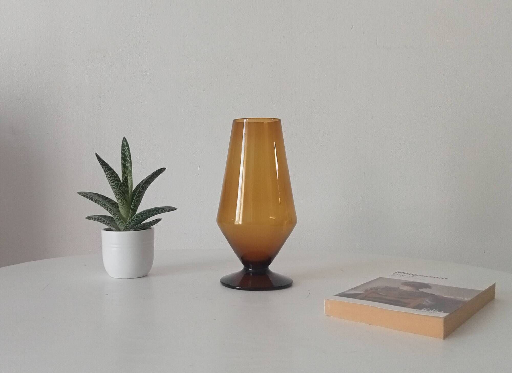 Vintage amber glass vase from the 60s/70s.