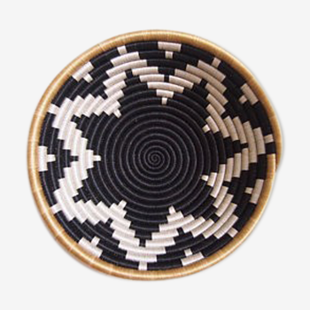 African mural basket