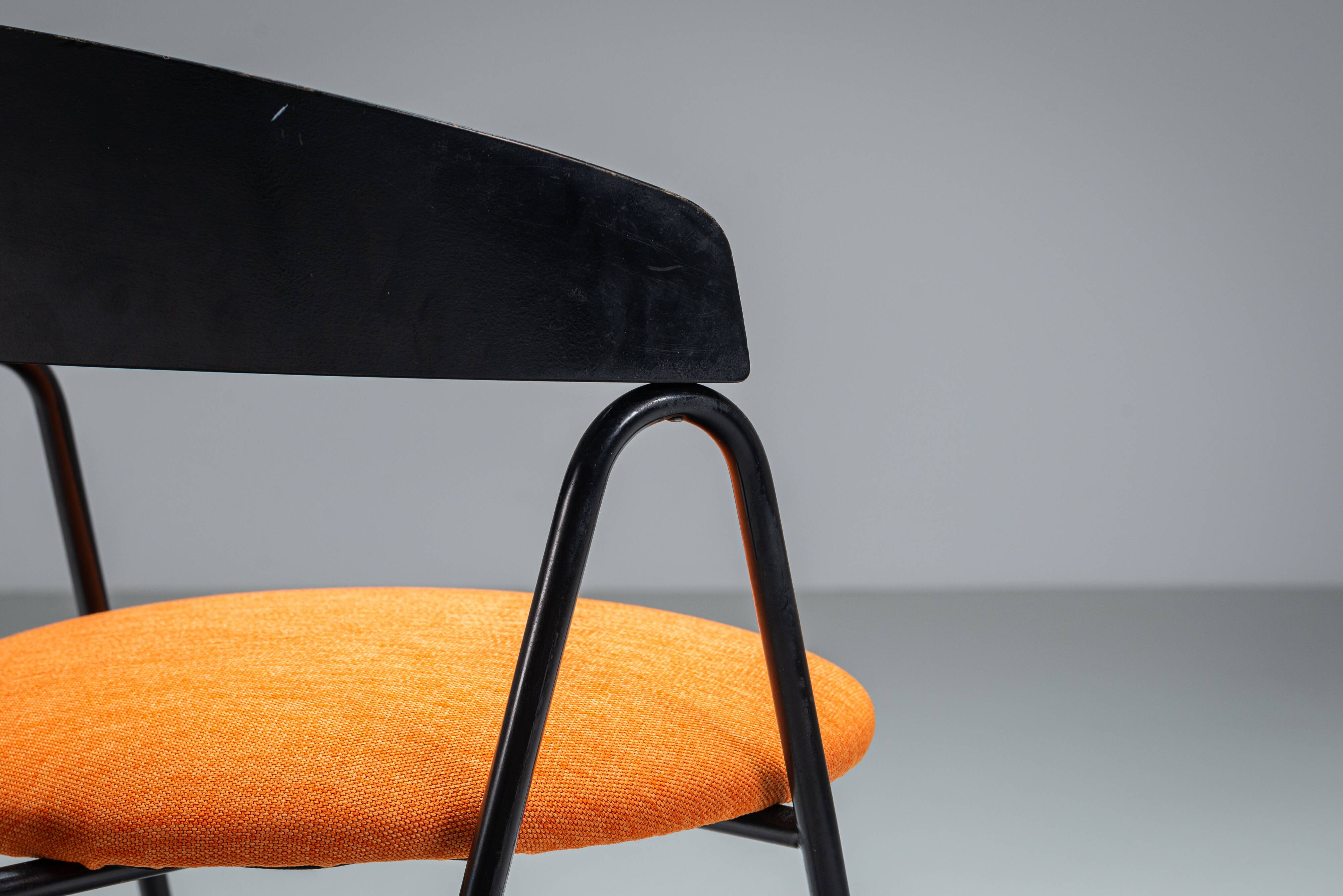 Pair of Memphis style chairs