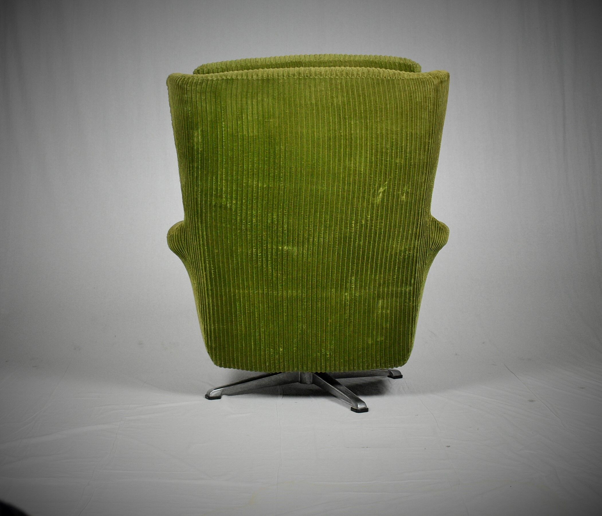 Design Scandinavian Leather rocking chair by Peem, 1970´s.