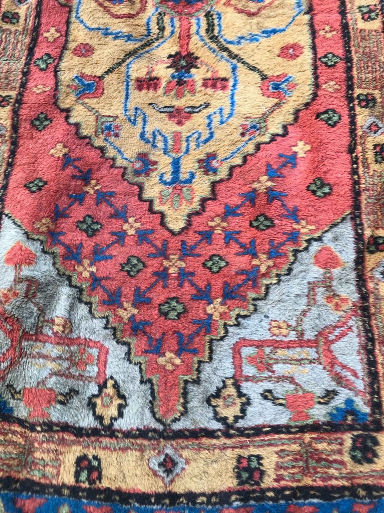 Old sinkiang oriental rug handmade 68 x 139 cm