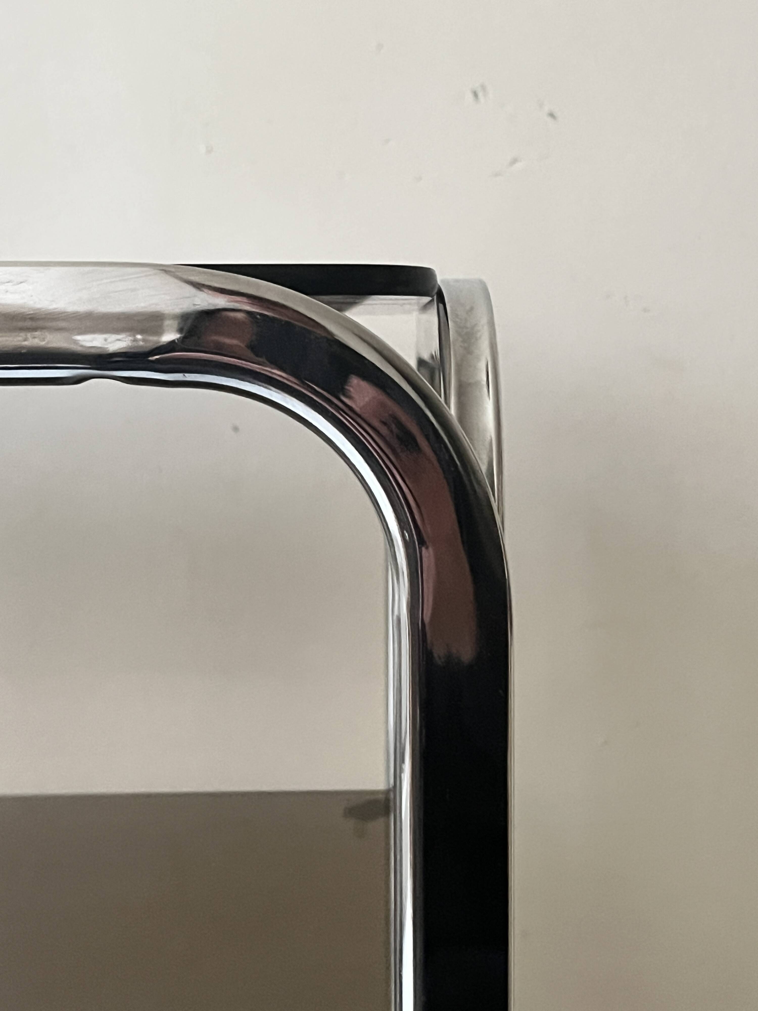 Hi-fi furniture sideboard/bar in smoked glass and chrome, 1970s design.