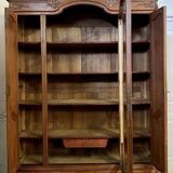 Louis XV style bookcase in carved walnut circa 1850-1880