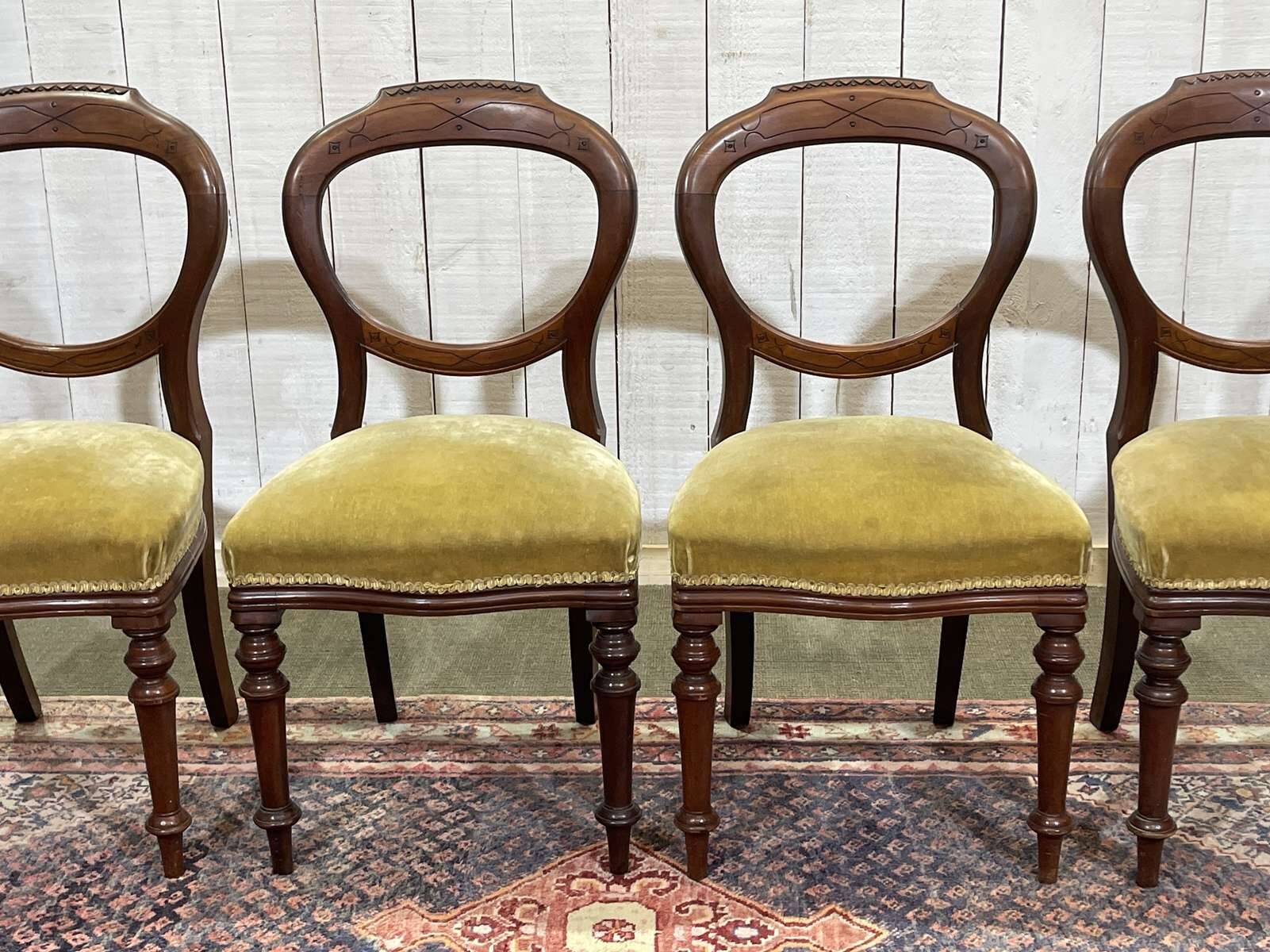 Set of 4 Victorian English chairs, 19th century, in mahogany