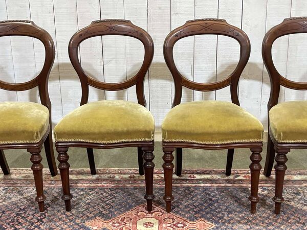 Suite de 4 chaises anglaises Victoriennes 19ème en Acajou