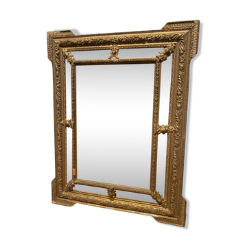 Miroir à parecloses style Louis XVI en bois doré à la feuille - XIXème