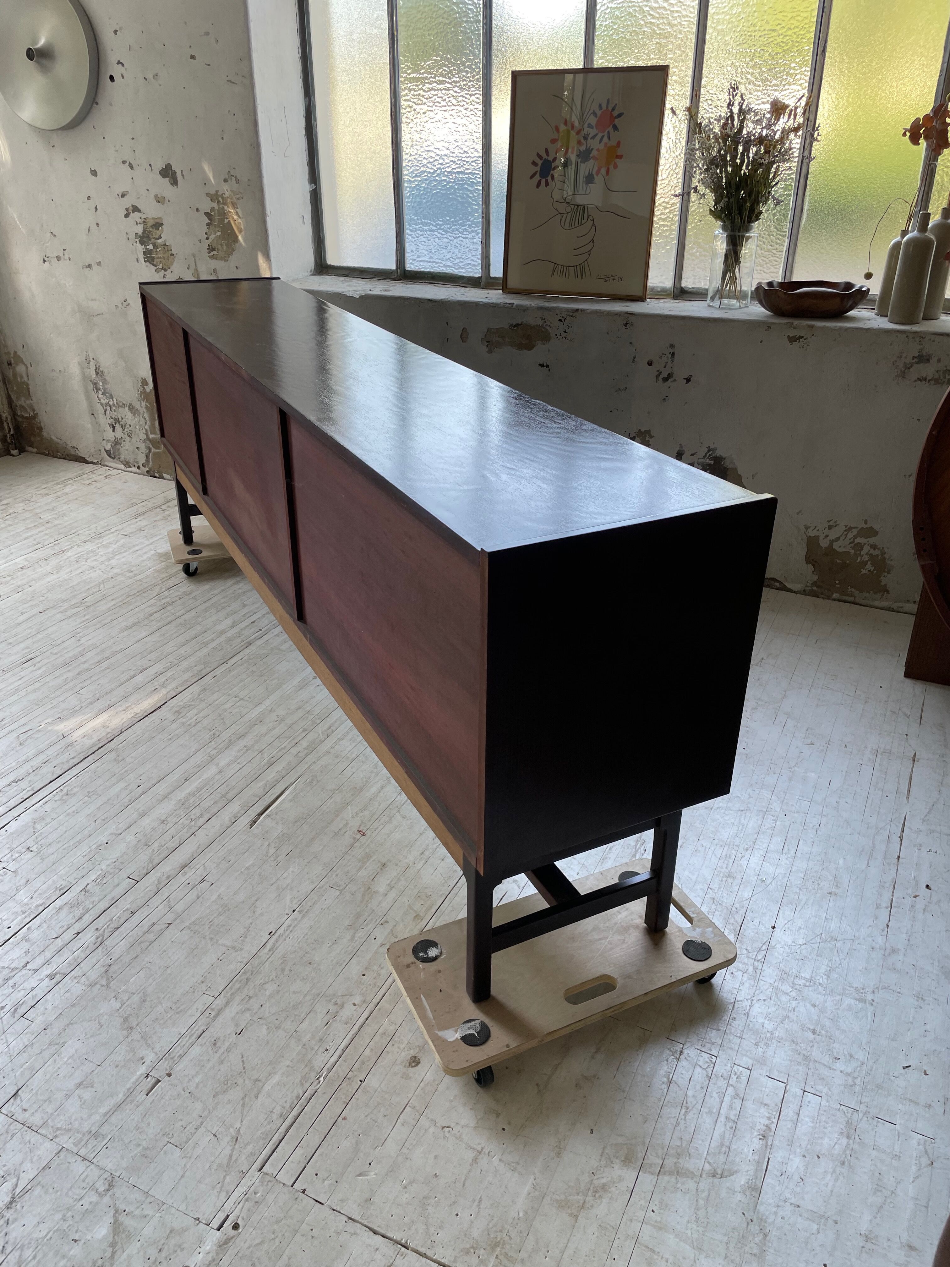 Walnut row Roche Bobois 240 cm