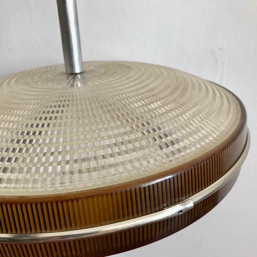 Resin UFO suspension