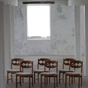 Set of 6 "Razorblade" dining chairs by Henning Kjærnulf in oak and mohair, 1960s.