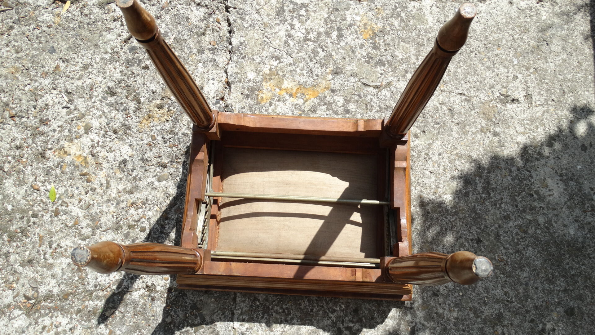 1900 marked piano stool