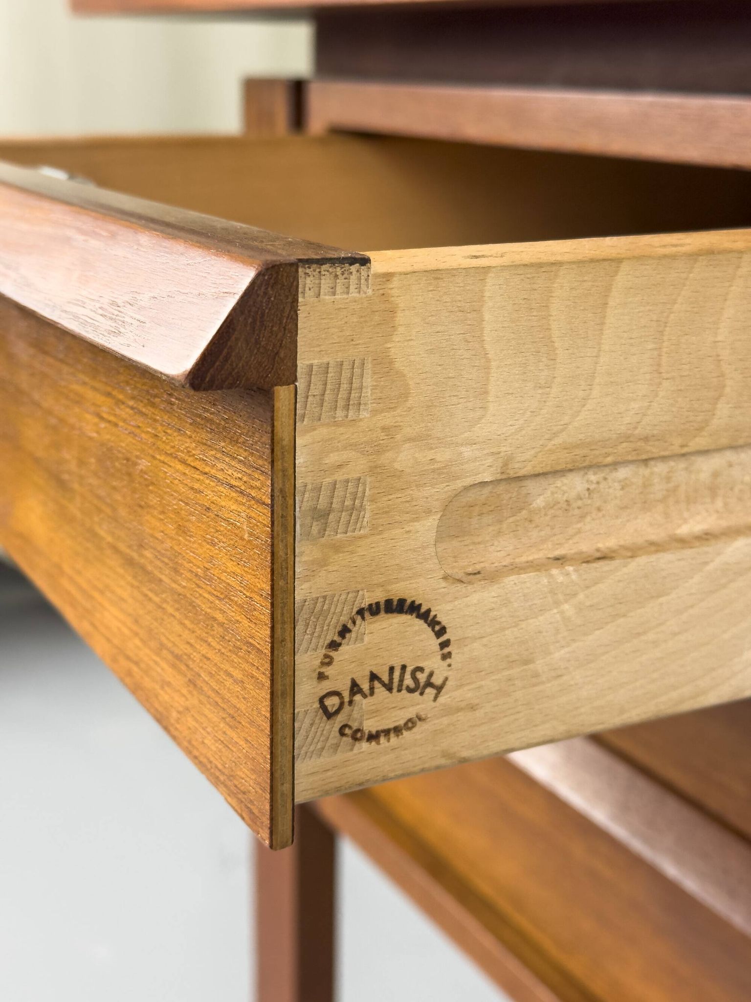 Mid-century teak desk by Svend Åge Madsen for Sigurd Hansen, 1960s.