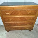 Jolie commode de 4 tiroirs pieds compas plaquage chene