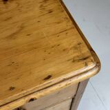 Pine commode English