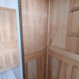 Armoire parisienne avec miroirs