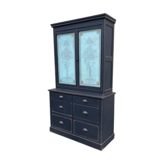 Old furniture six drawers with door engraver
