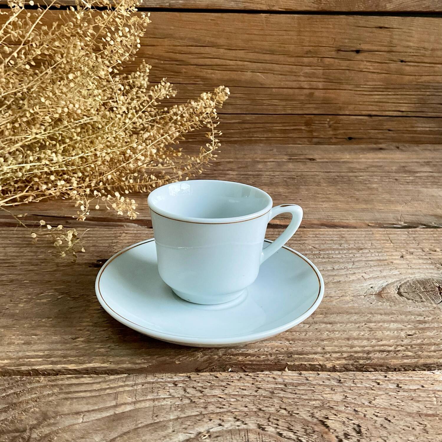 4 vintage porcelain cups