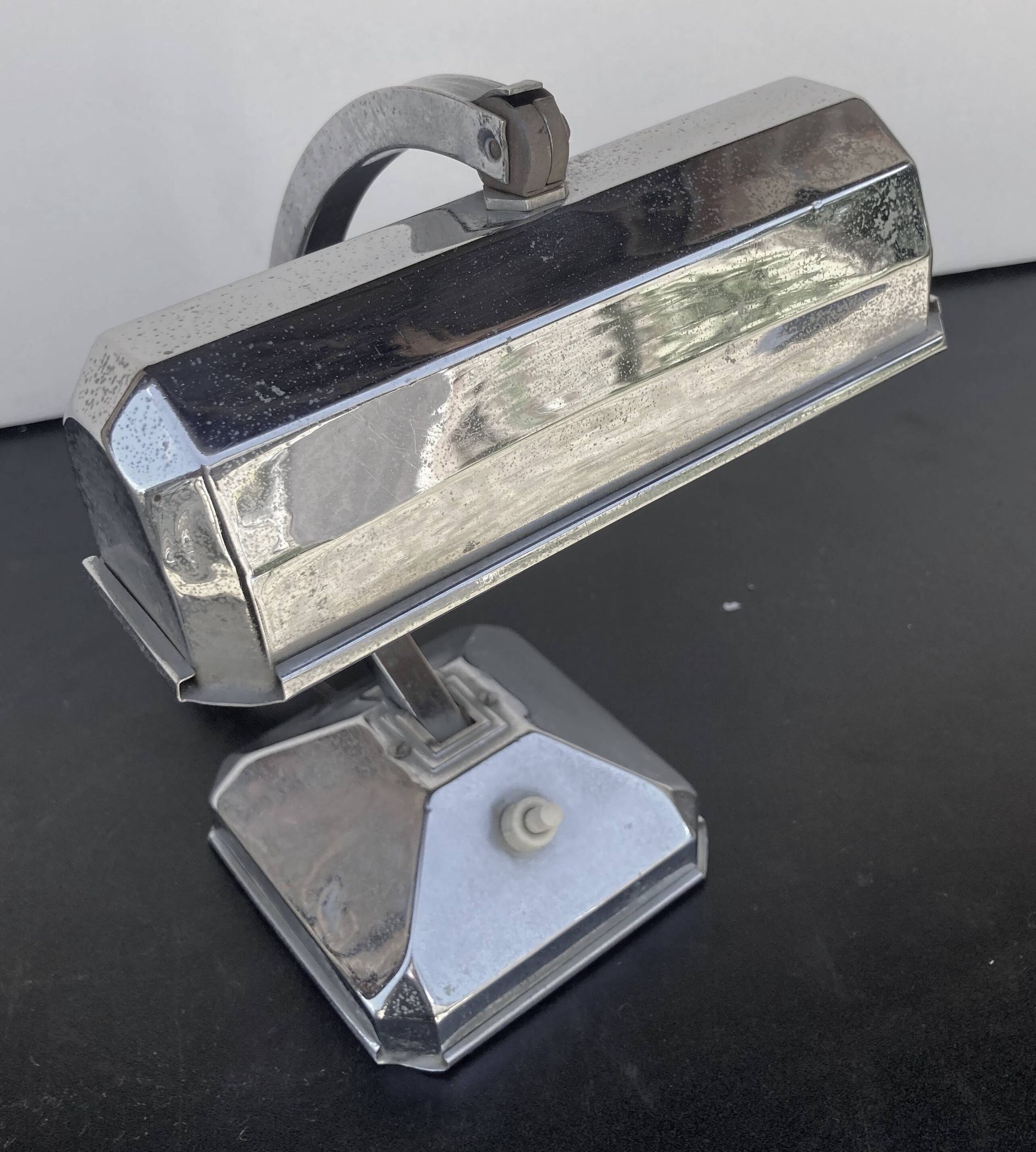Petite lampe Pirouett Art Déco pied chromé