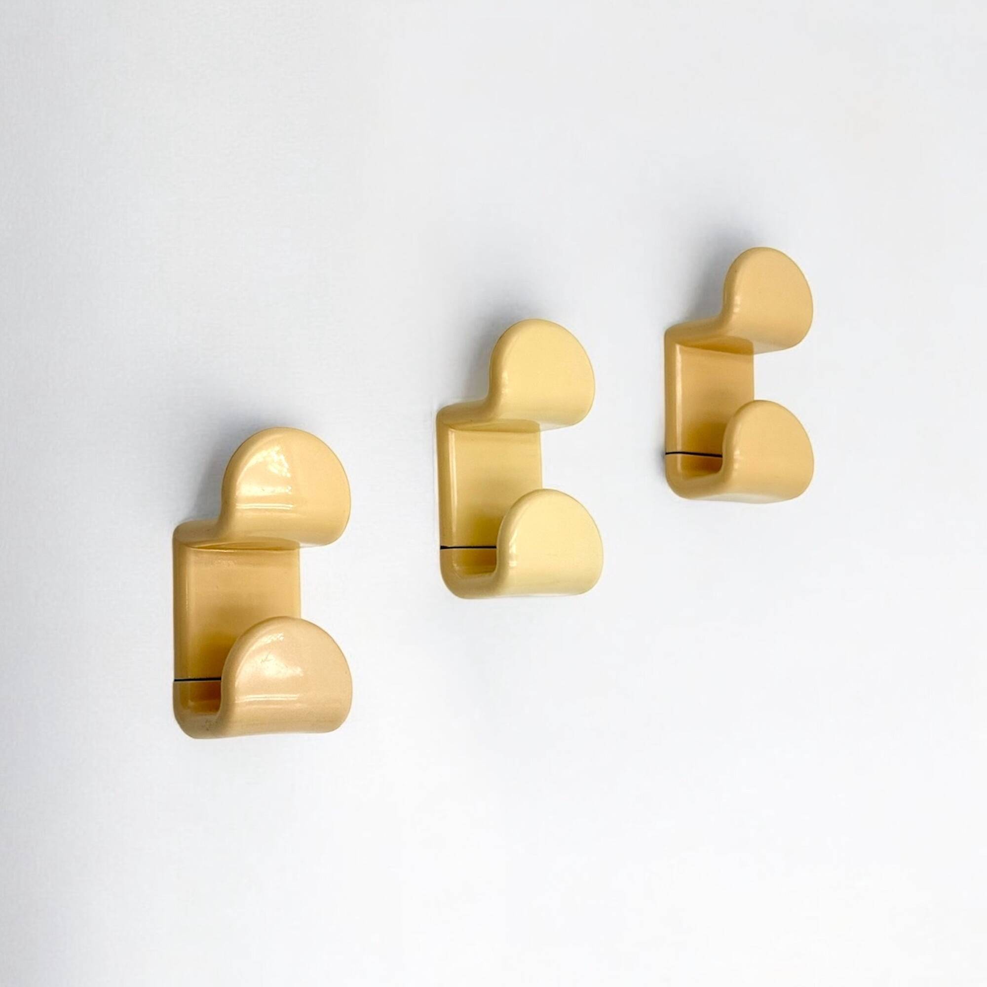 Set of Beige Coat Hooks by Ambrogio Rossari for Gedy, 1970s