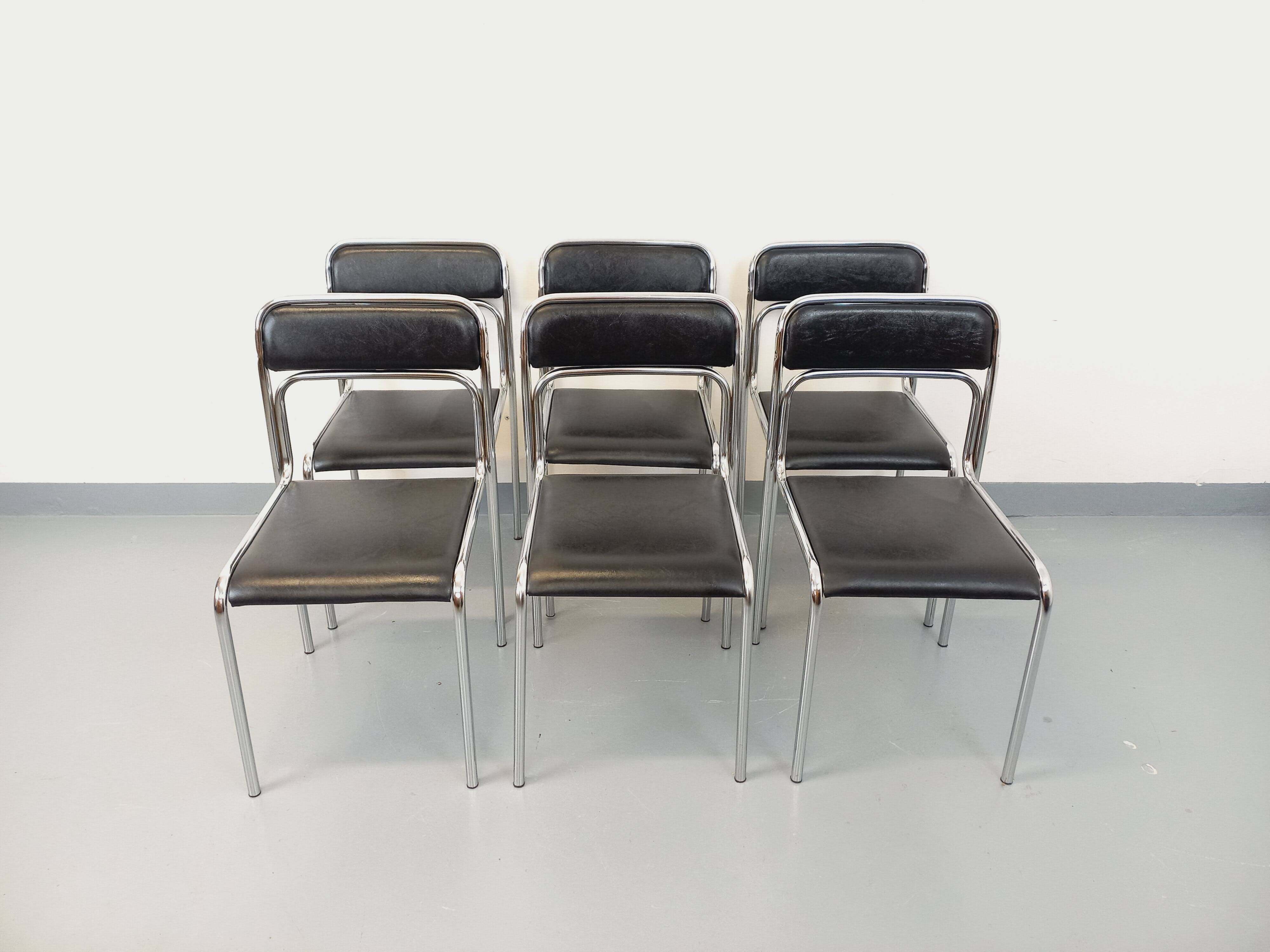 Set of 6 vintage Italian stackable chairs in chrome metal and skai.