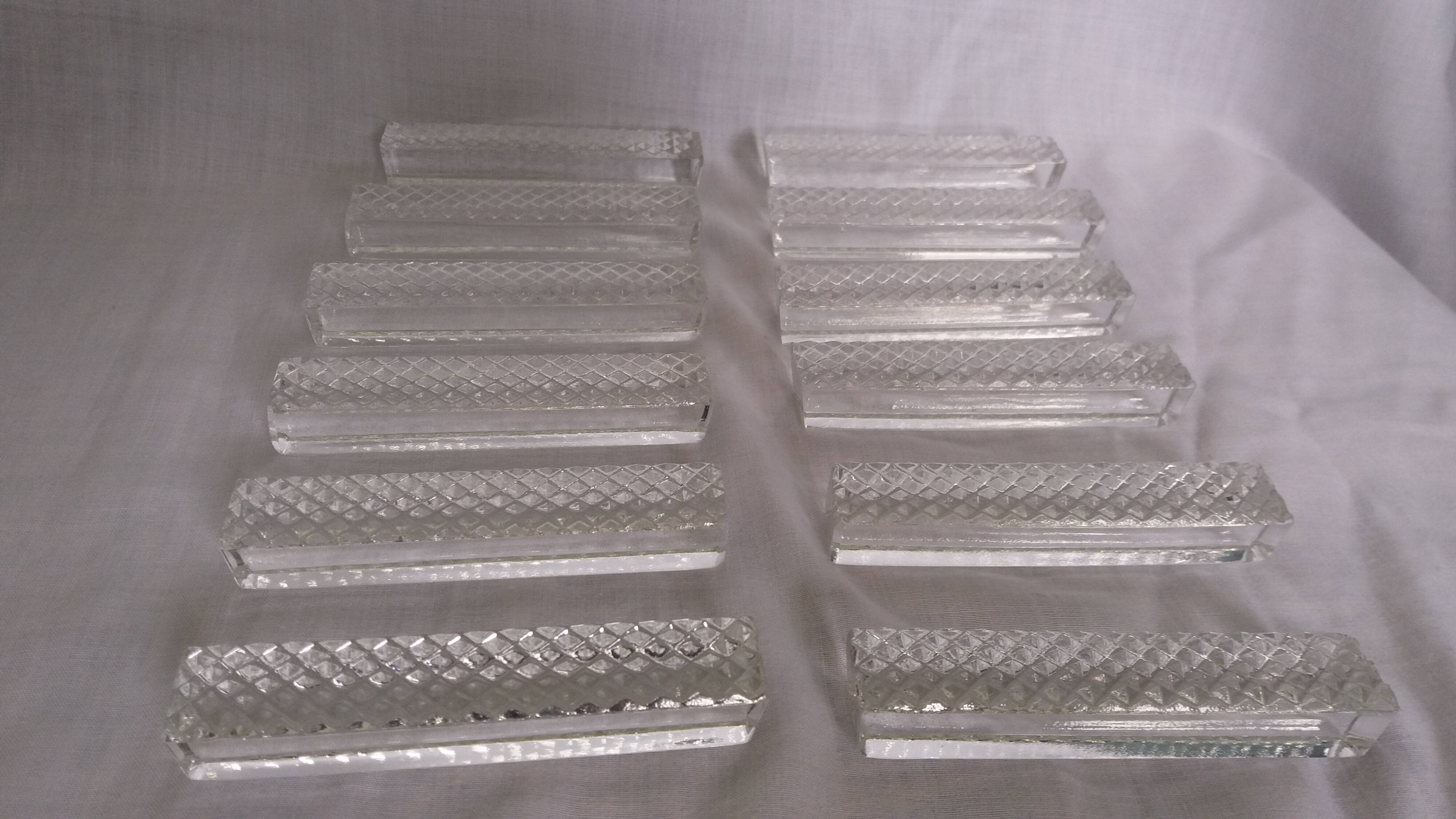 12 crystal knife rests in their box, Hungary, diamond point
