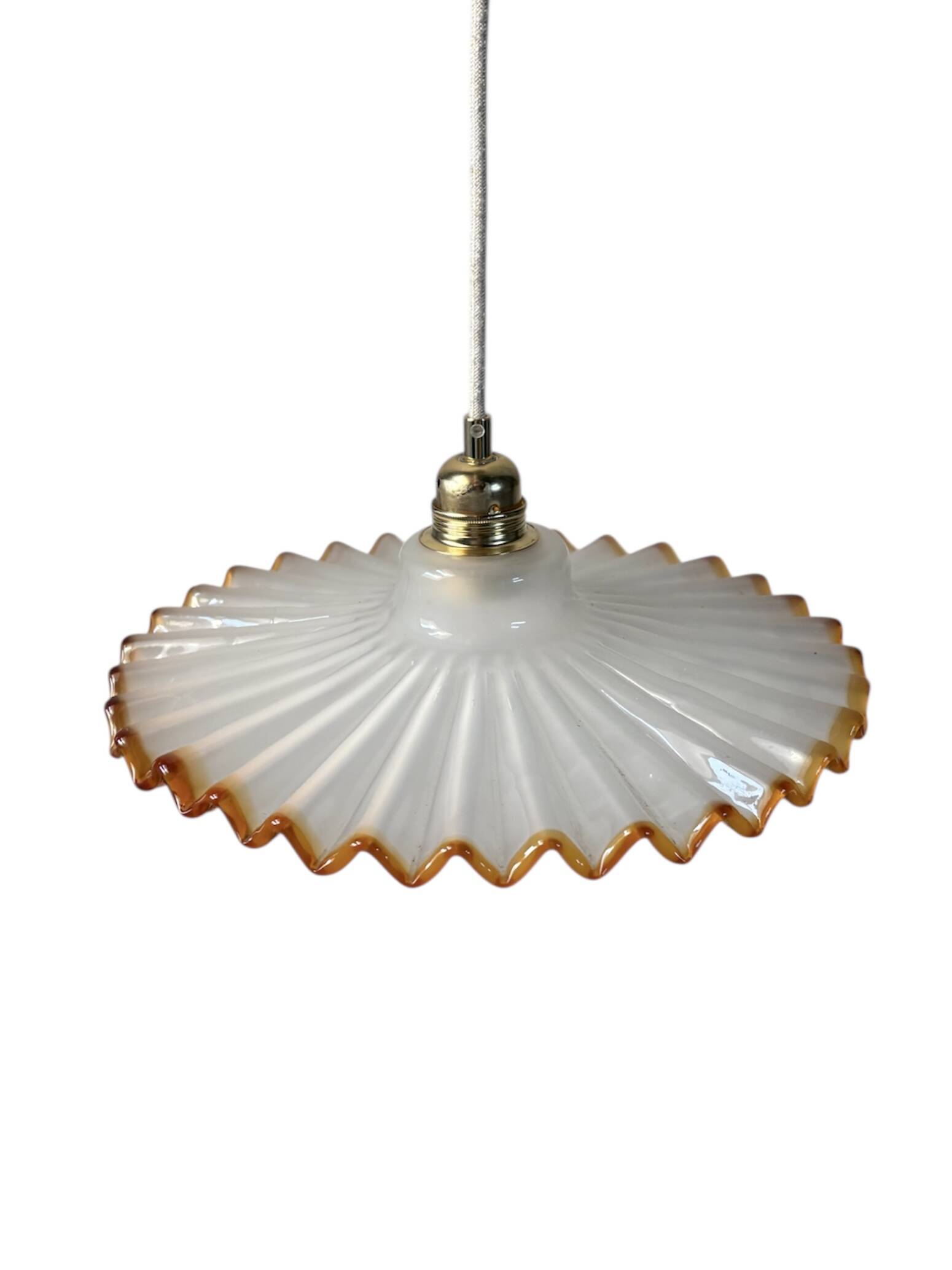 Vintage serrated pendant light