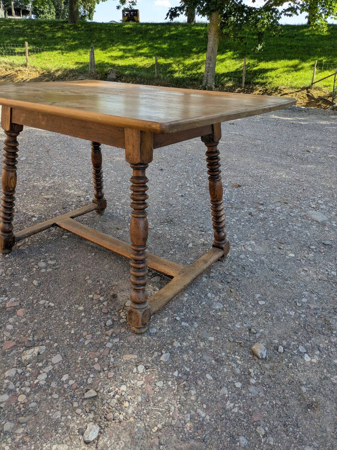 Table with turned legs