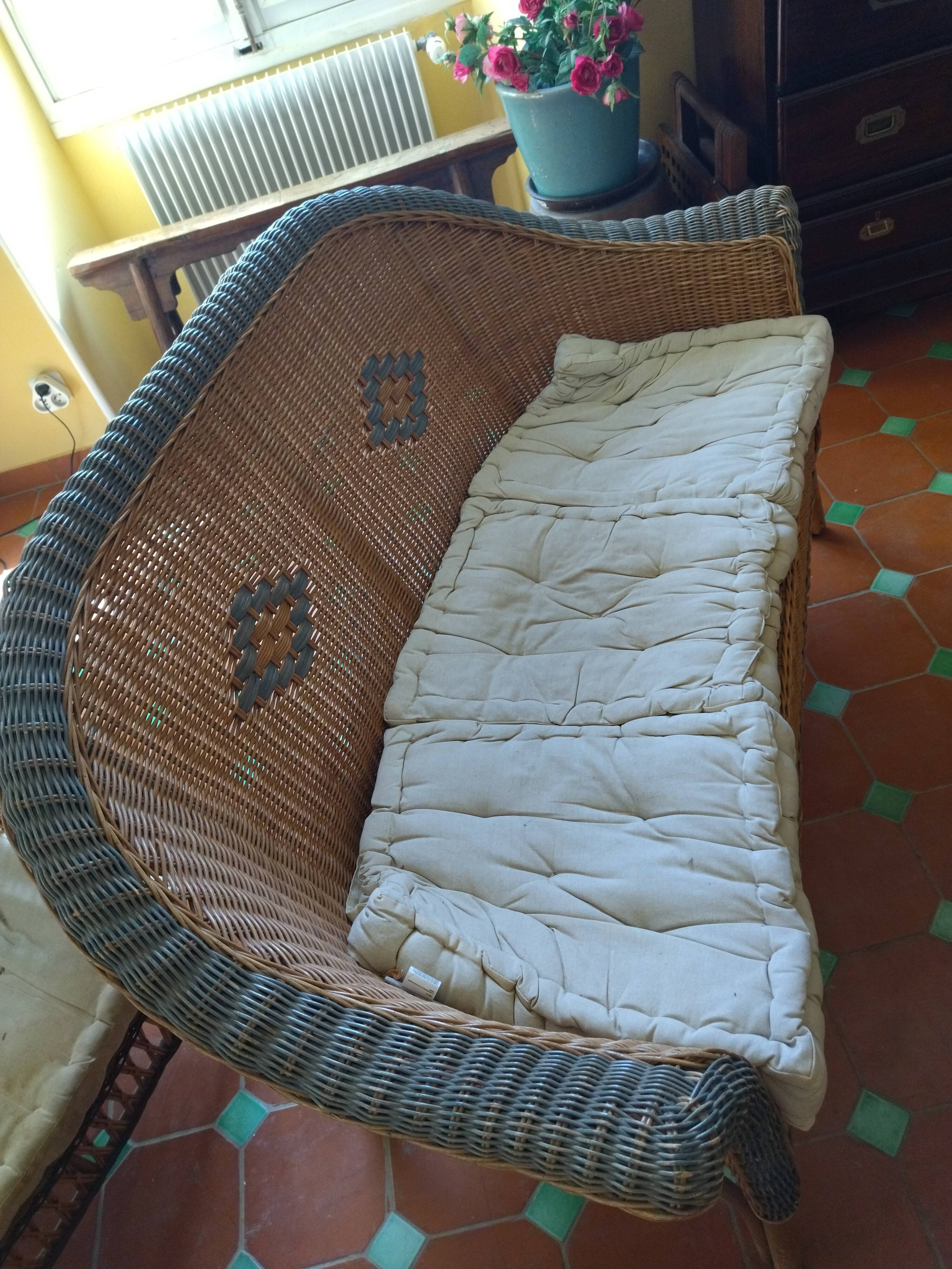 Sofa bench. Vintage rattan