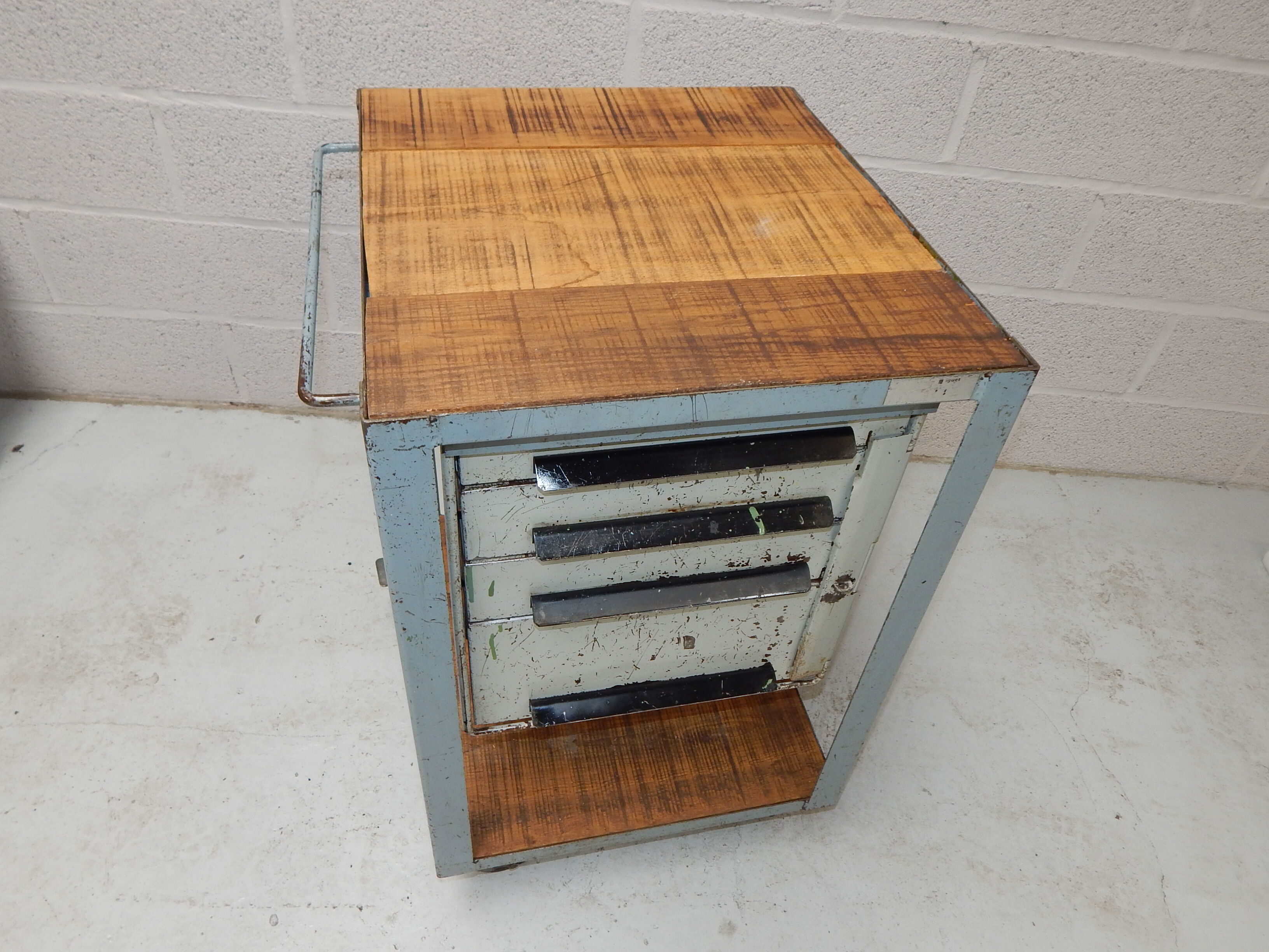 Tool Trolley service industrial garage