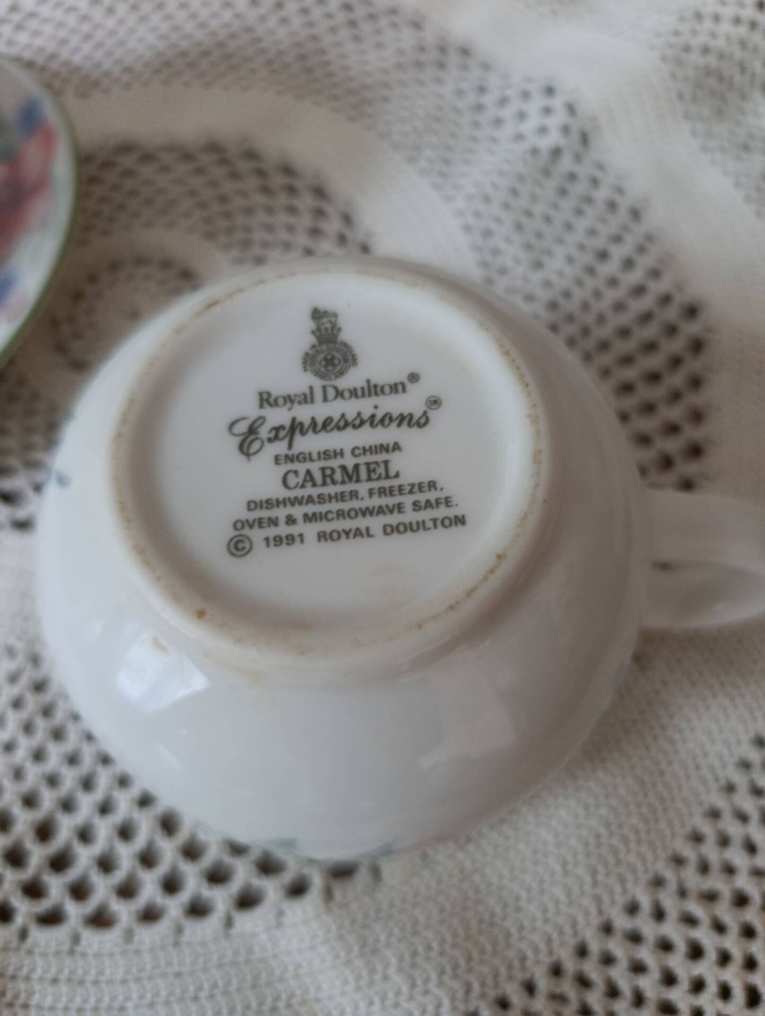 Royal Doulton "Carmel" 4 cups & milk jug floral decoration