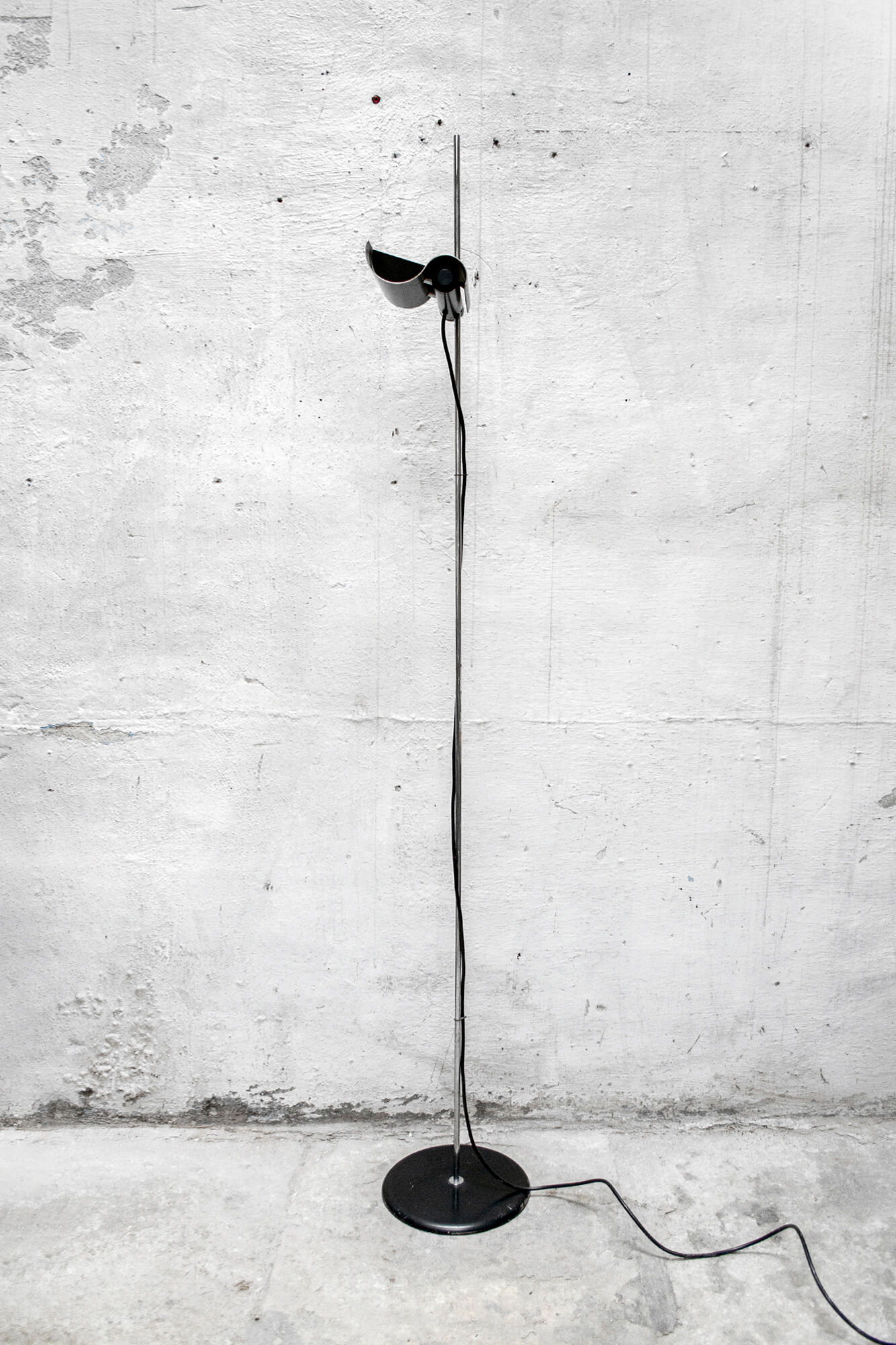 Model Dim 333 Lamp by Vico Magistretti for Oluce, Italy, 1975