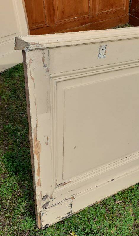 Low wall panelling 8.65m panelled with mouldings wainscoting skirting.