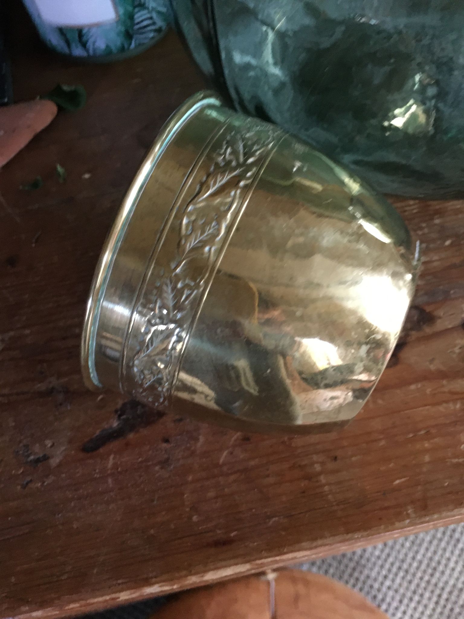 Cache pot en cuivre