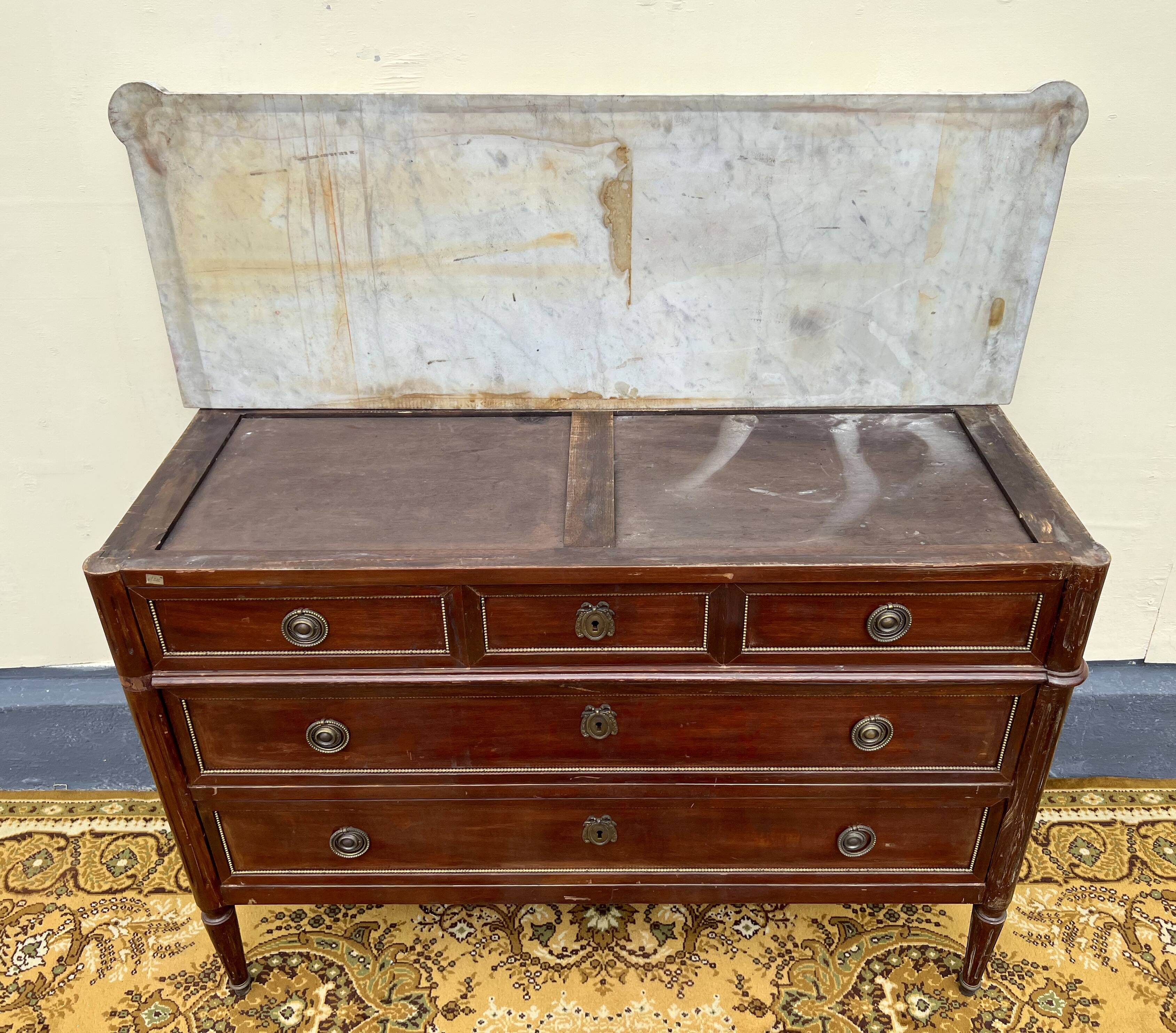 Antique Louis XVI style chest of drawers in Parisian style mahogany